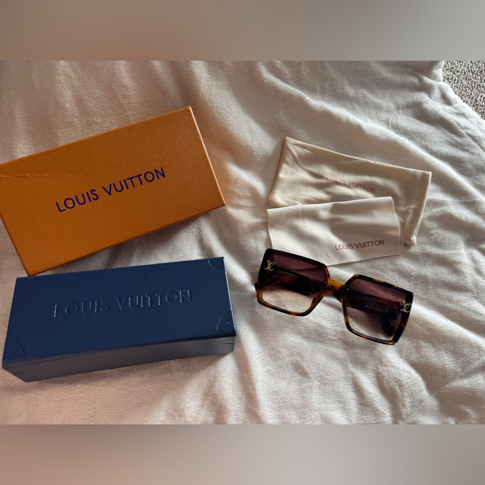Louis Vuitton Brown Gradient Oversized Square Sunglasses
